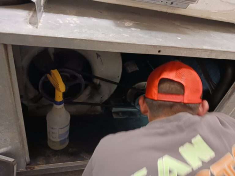 air duct cleaning, air duct cleaning Orlando, duct cleaning, deep cleaning ducts